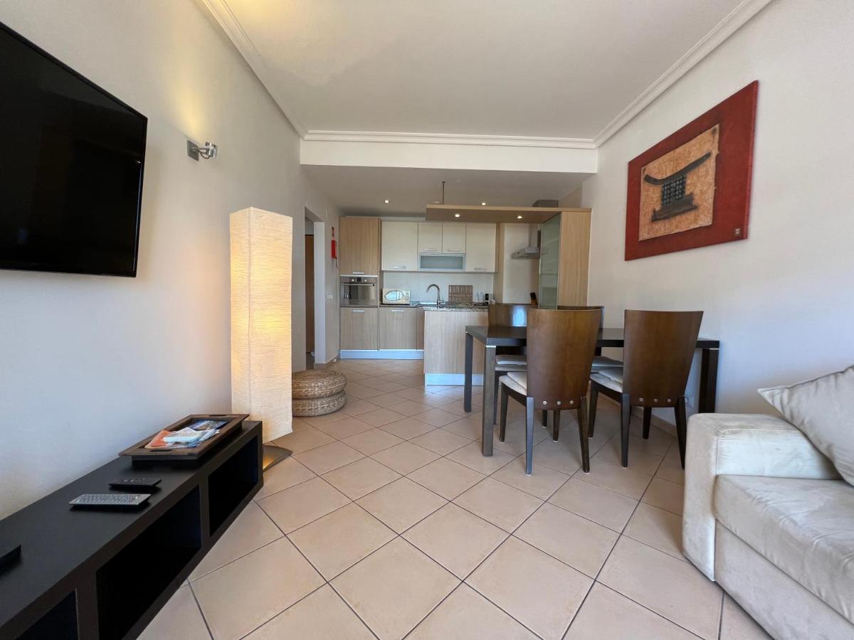 Casa Sol, Fast Wifi, Airco, Swimming Pool Near The Beach Praia Da Rocha Portimao Exterior photo